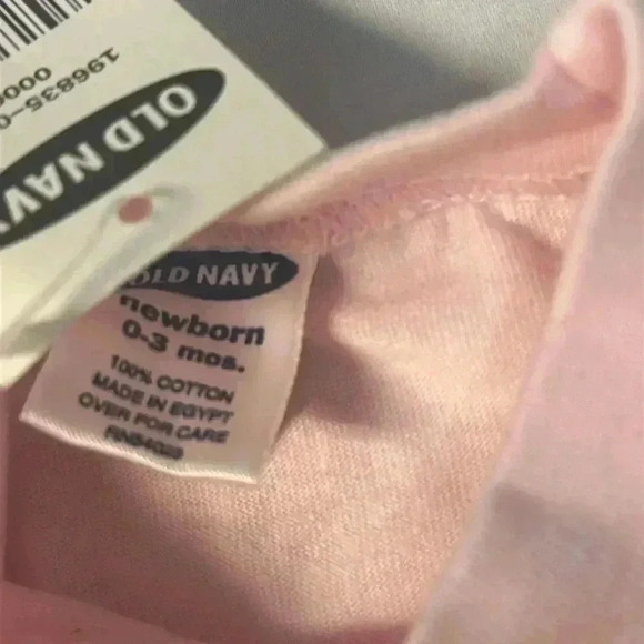 Old Navy - NWT - short sleeve summer  romper. Size 0-3 months - Picture 3 of 3